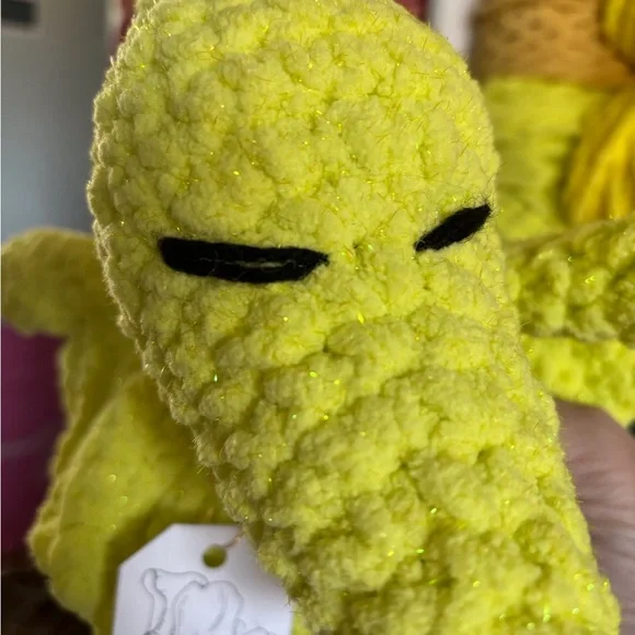 Handmade Crochet mini sparkle green dinosaur knotted lovey - Picture 4 of 5